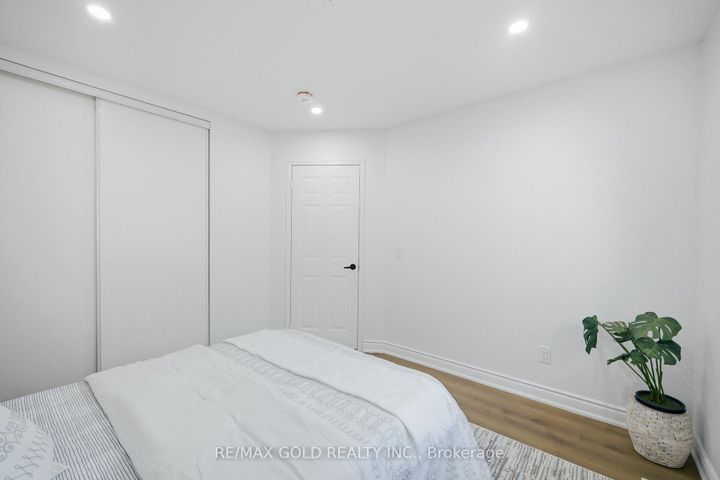 Photo 27 at 29 Fern Valley Crescent, Wellington, Brampton