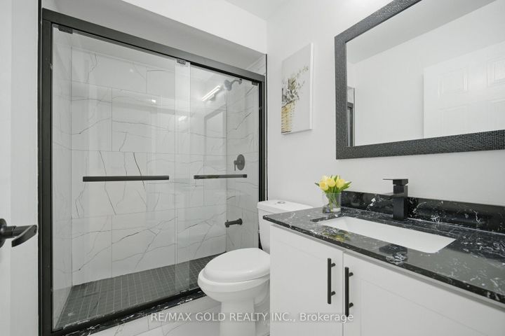 Photo 30 at 29 Fern Valley Crescent, Wellington, Brampton