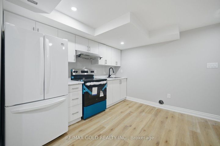 Photo 37 at 29 Fern Valley Crescent, Wellington, Brampton