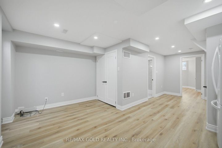 Photo 38 at 29 Fern Valley Crescent, Wellington, Brampton