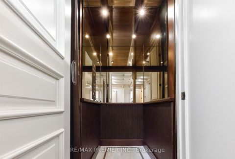 Photo 18 at 40 Golf Avenue, East Woodbridge, Vaughan