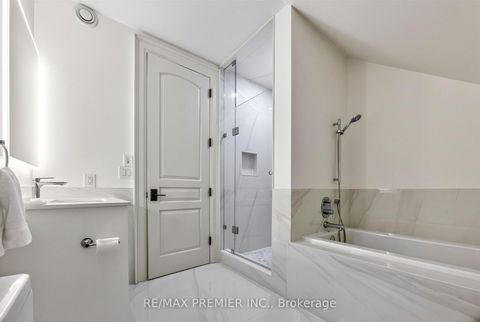 Photo 29 at 40 Golf Avenue, East Woodbridge, Vaughan