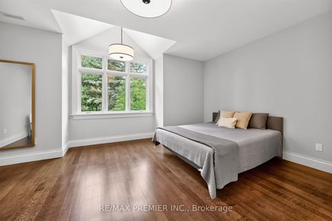 Photo 30 at 40 Golf Avenue, East Woodbridge, Vaughan