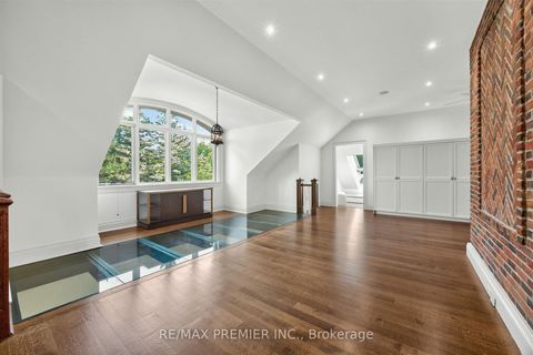 Photo 35 at 40 Golf Avenue, East Woodbridge, Vaughan