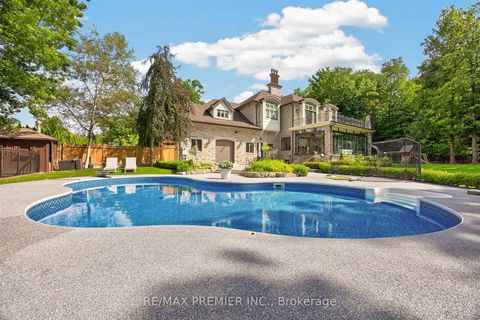 Photo 45 at 40 Golf Avenue, East Woodbridge, Vaughan