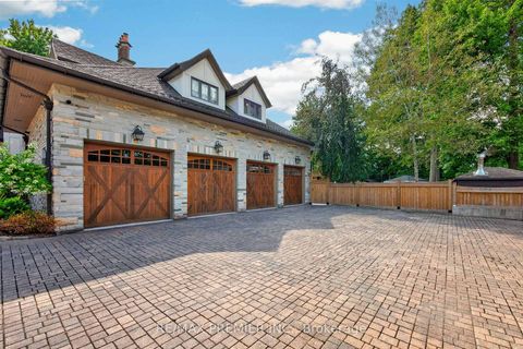 Photo 48 at 40 Golf Avenue, East Woodbridge, Vaughan