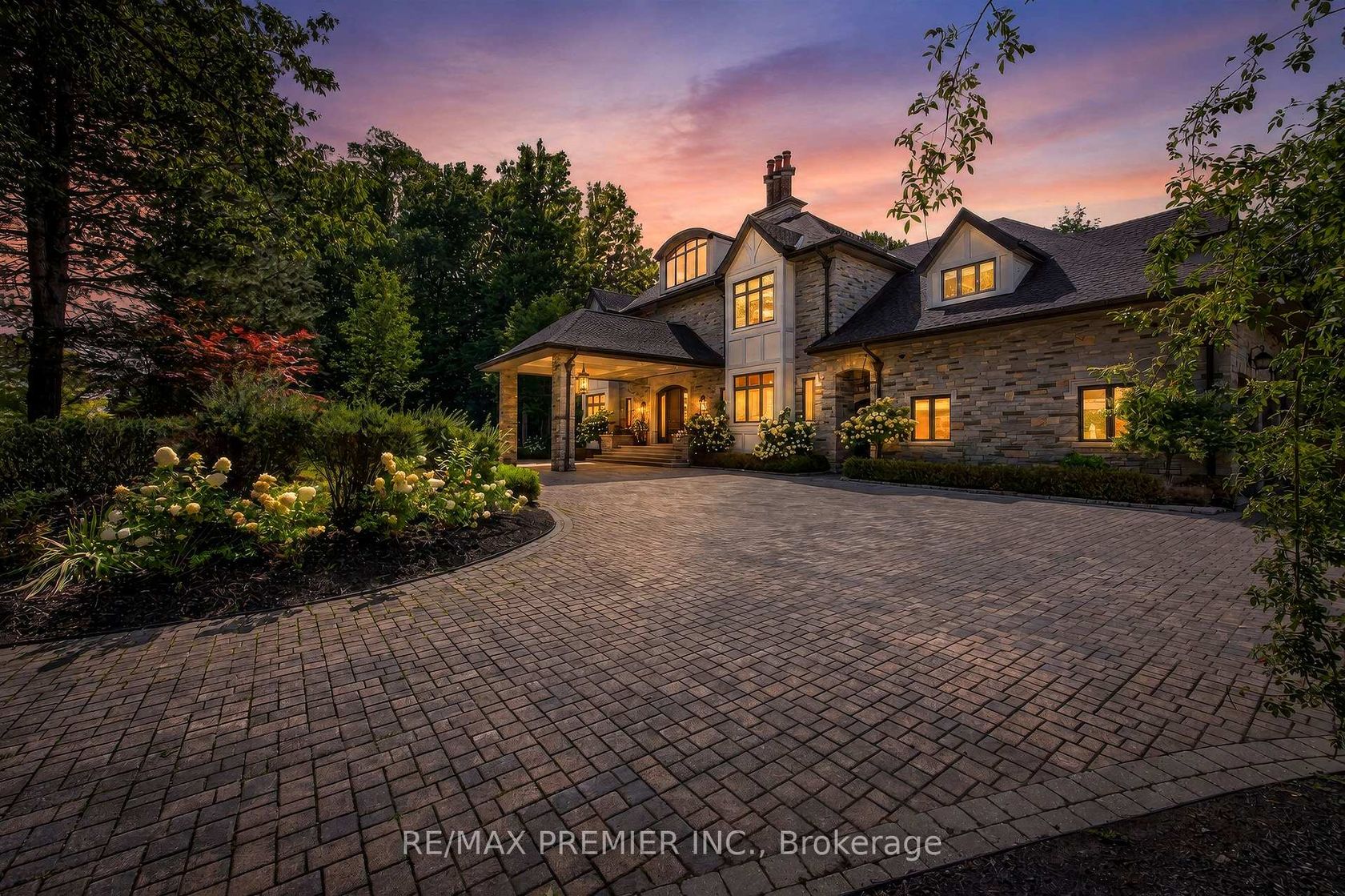 40 Golf Avenue, East Woodbridge, Vaughan photo number 2