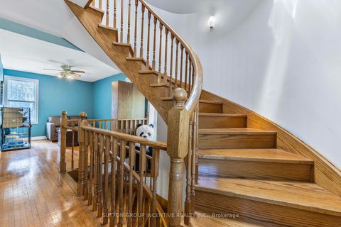 Photo 16 at 149 Blake Street, North Shore, Barrie