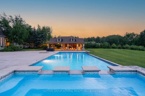 Photo 3 at 66 Scotch Valley Drive, King City, King