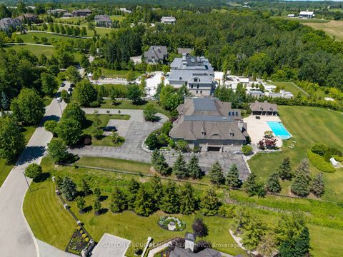 Photo 5 at 66 Scotch Valley Drive, King City, King