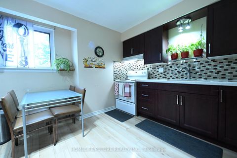 Photo 3 at 15 - 351 Military Trail, Morningside, Toronto