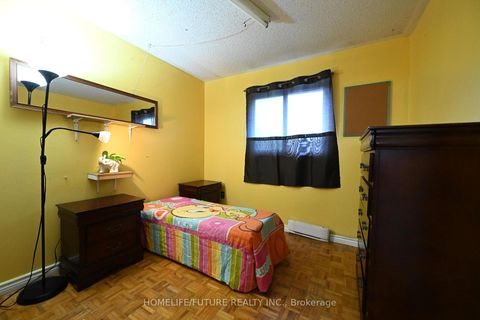 Photo 8 at 15 - 351 Military Trail, Morningside, Toronto