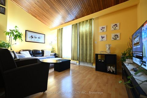 Photo 14 at 15 - 351 Military Trail, Morningside, Toronto
