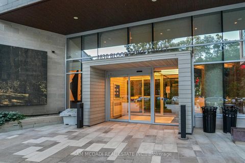 Photo 2 at 817 - 1830 Bloor Street W, High Park North, Toronto