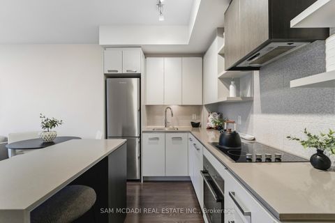 Photo 4 at 817 - 1830 Bloor Street W, High Park North, Toronto