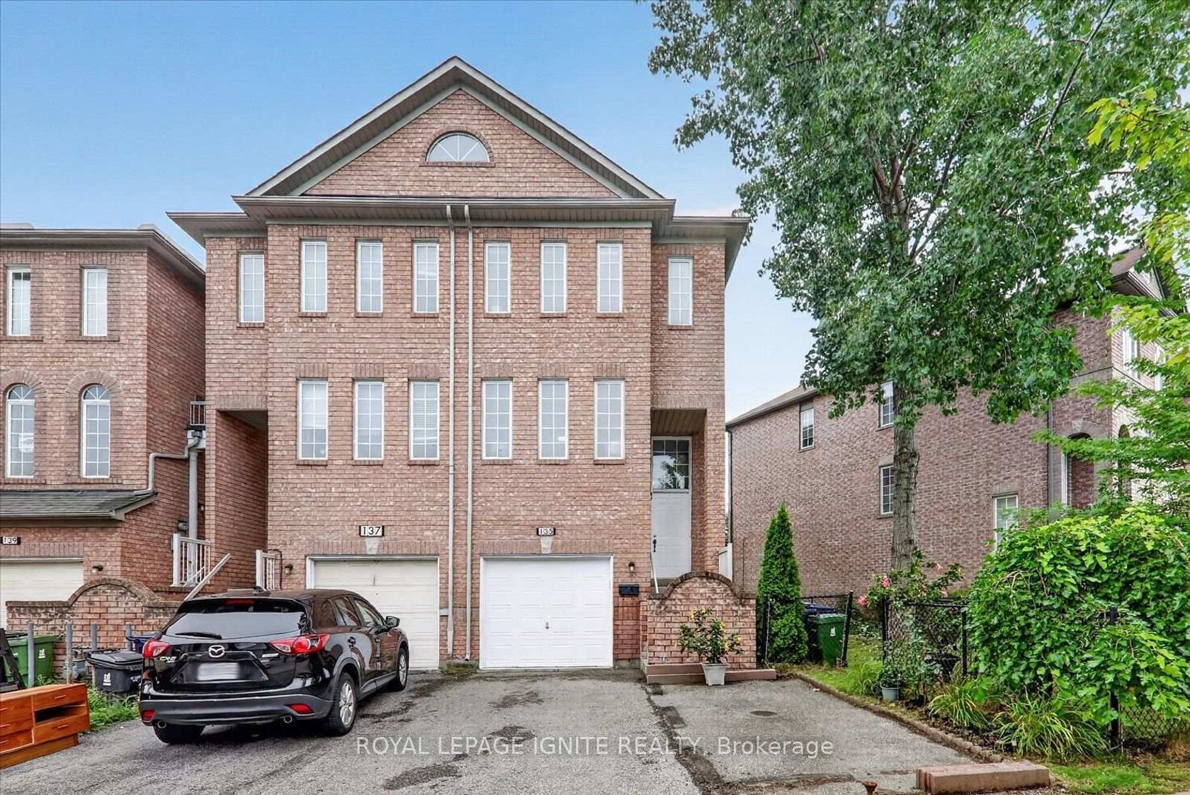 135 Conn Smythe Drive, Scarborough Village, Toronto photo number 2