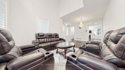 Photo 4 at 70 Boom Road, Vellore Village, Vaughan