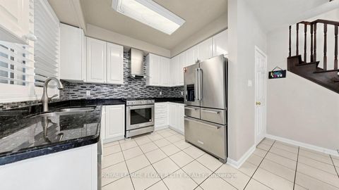 Photo 5 at 70 Boom Road, Vellore Village, Vaughan