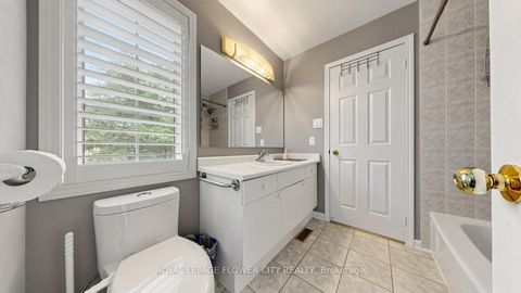 Photo 36 at 70 Boom Road, Vellore Village, Vaughan