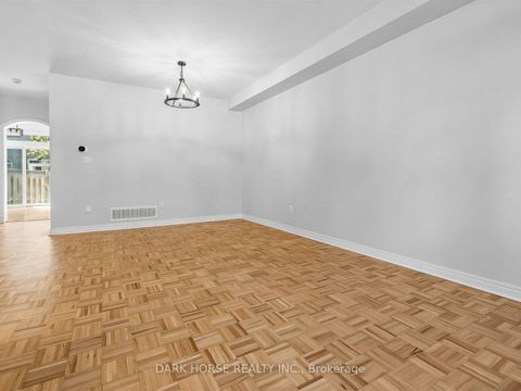Photo 7 at 55 Redfinch Crescent, Vellore Village, Vaughan