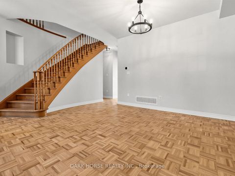 Photo 8 at 55 Redfinch Crescent, Vellore Village, Vaughan