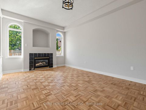 Photo 10 at 55 Redfinch Crescent, Vellore Village, Vaughan