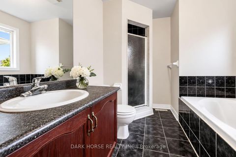 Photo 25 at 55 Redfinch Crescent, Vellore Village, Vaughan