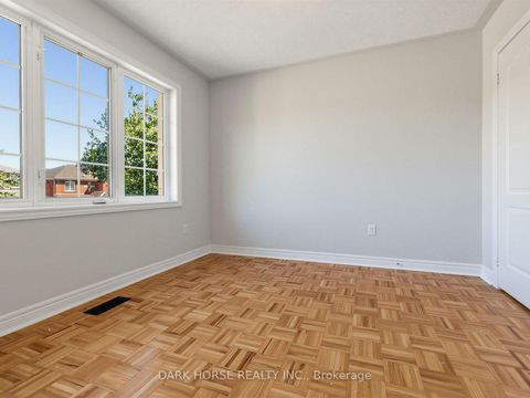 Photo 31 at 55 Redfinch Crescent, Vellore Village, Vaughan