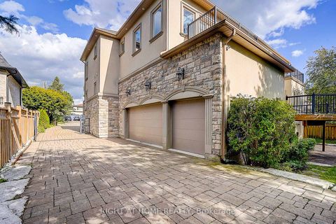 Photo 4 at 16 Fairview Avenue, South Richvale, Richmond Hill