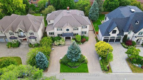 Photo 10 at 16 Fairview Avenue, South Richvale, Richmond Hill
