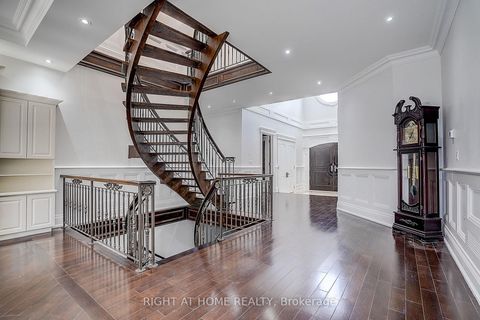 Photo 15 at 16 Fairview Avenue, South Richvale, Richmond Hill