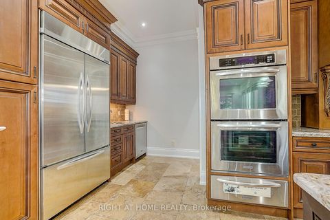 Photo 21 at 16 Fairview Avenue, South Richvale, Richmond Hill