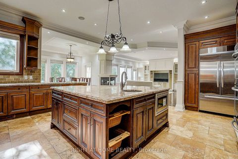 Photo 23 at 16 Fairview Avenue, South Richvale, Richmond Hill