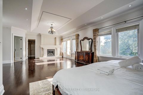 Photo 31 at 16 Fairview Avenue, South Richvale, Richmond Hill