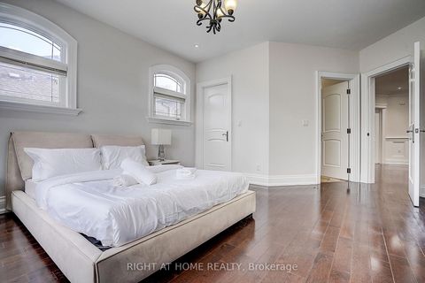 Photo 38 at 16 Fairview Avenue, South Richvale, Richmond Hill