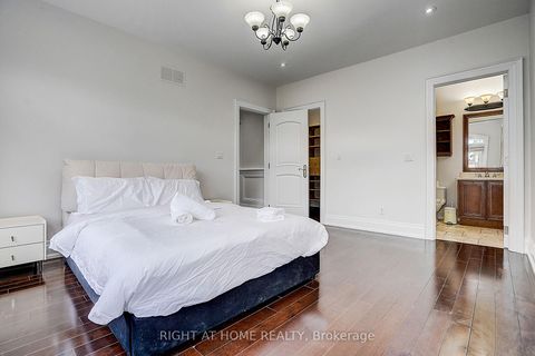 Photo 41 at 16 Fairview Avenue, South Richvale, Richmond Hill