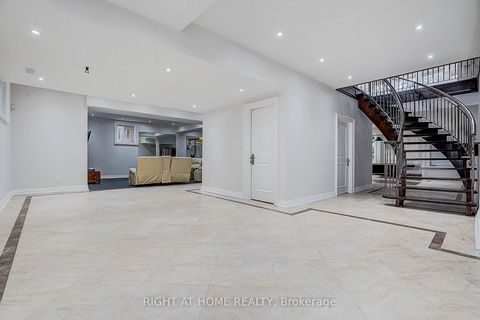 Photo 43 at 16 Fairview Avenue, South Richvale, Richmond Hill