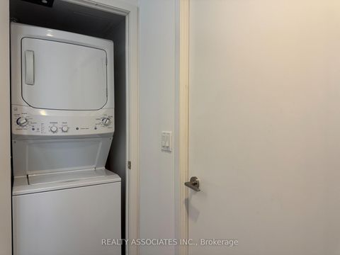 Photo 8 at 2105 - 75 St Nicholas Street, Bay Street Corridor, Toronto