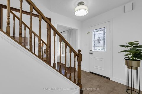Photo 3 at 63 Oren Boulevard, Sunnidale, Barrie