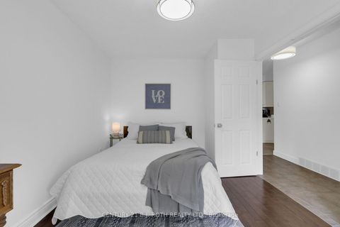 Photo 7 at 63 Oren Boulevard, Sunnidale, Barrie