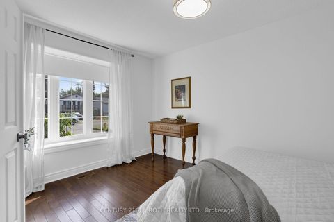 Photo 8 at 63 Oren Boulevard, Sunnidale, Barrie