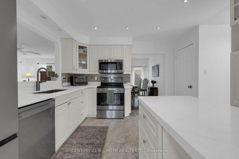 Photo 10 at 63 Oren Boulevard, Sunnidale, Barrie