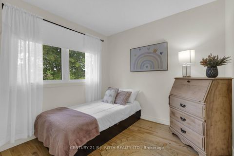 Photo 30 at 63 Oren Boulevard, Sunnidale, Barrie