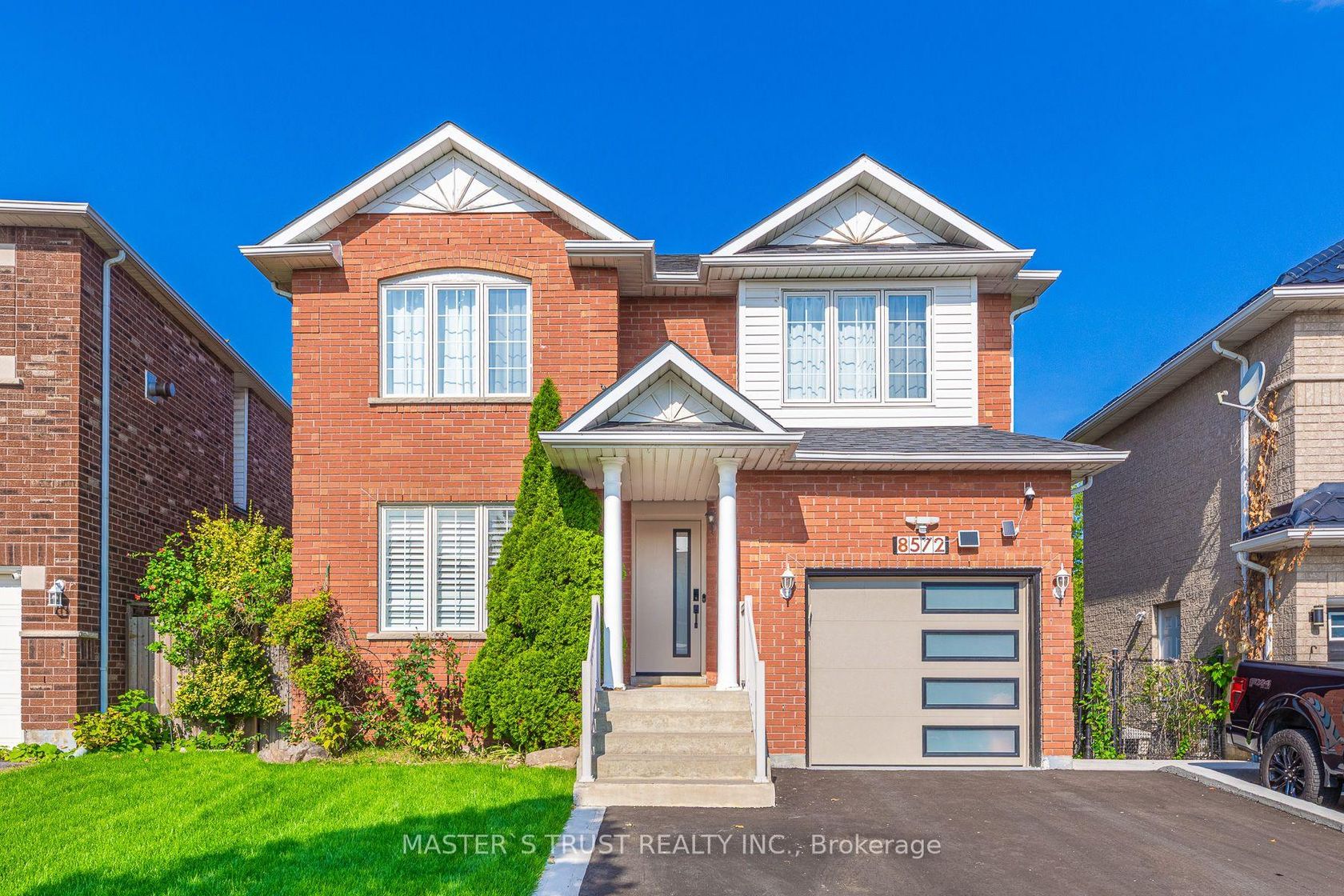 8572 Martin Grove Road, West Woodbridge, Vaughan photo number 2