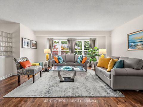 Photo 1 at 25 Tamarack Circle, The Westway, Toronto