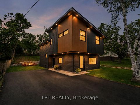 Photo 0 at 168 Berczy Street, Wellington, Barrie