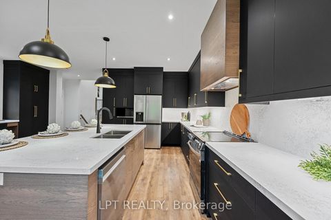 Photo 7 at 168 Berczy Street, Wellington, Barrie