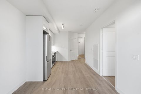Photo 11 at 3906 - 38 Annie Craig Drive, Mimico, Toronto