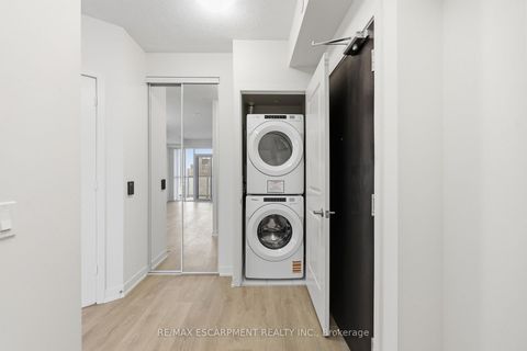 Photo 17 at 3906 - 38 Annie Craig Drive, Mimico, Toronto