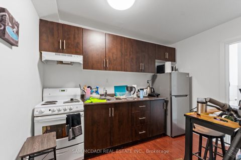 Photo 8 at 19 Toffee Court, New Toronto, Toronto